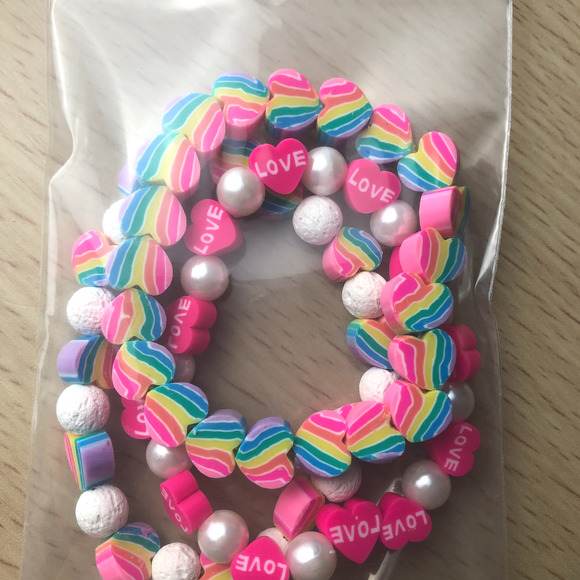 Conversation hearts beaded stretch bracelet set of 3 - Picture 2 of 7